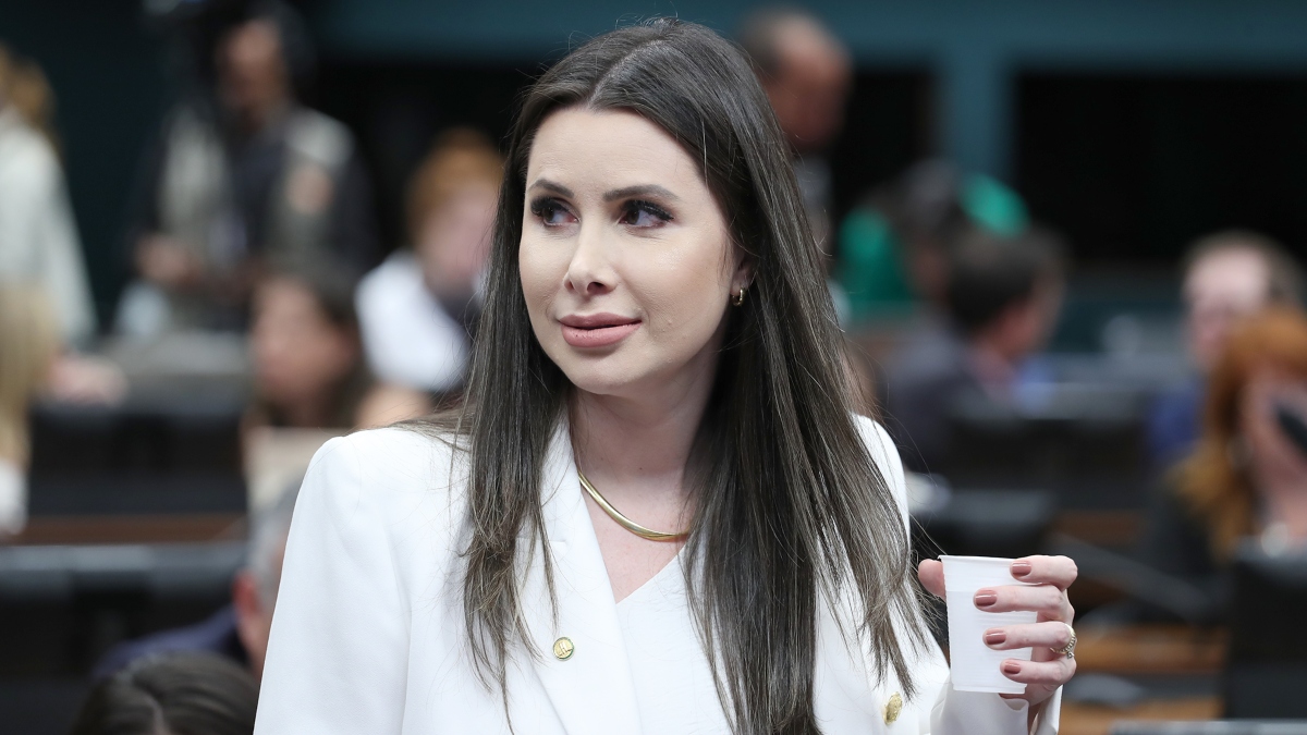 Carol De Toni denuncia “escalada autoritária” do STF e pede anistia a manifestantes