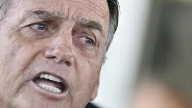 Bolsonaro nega ter descumprido regras e pede que Moraes esclareça restrições