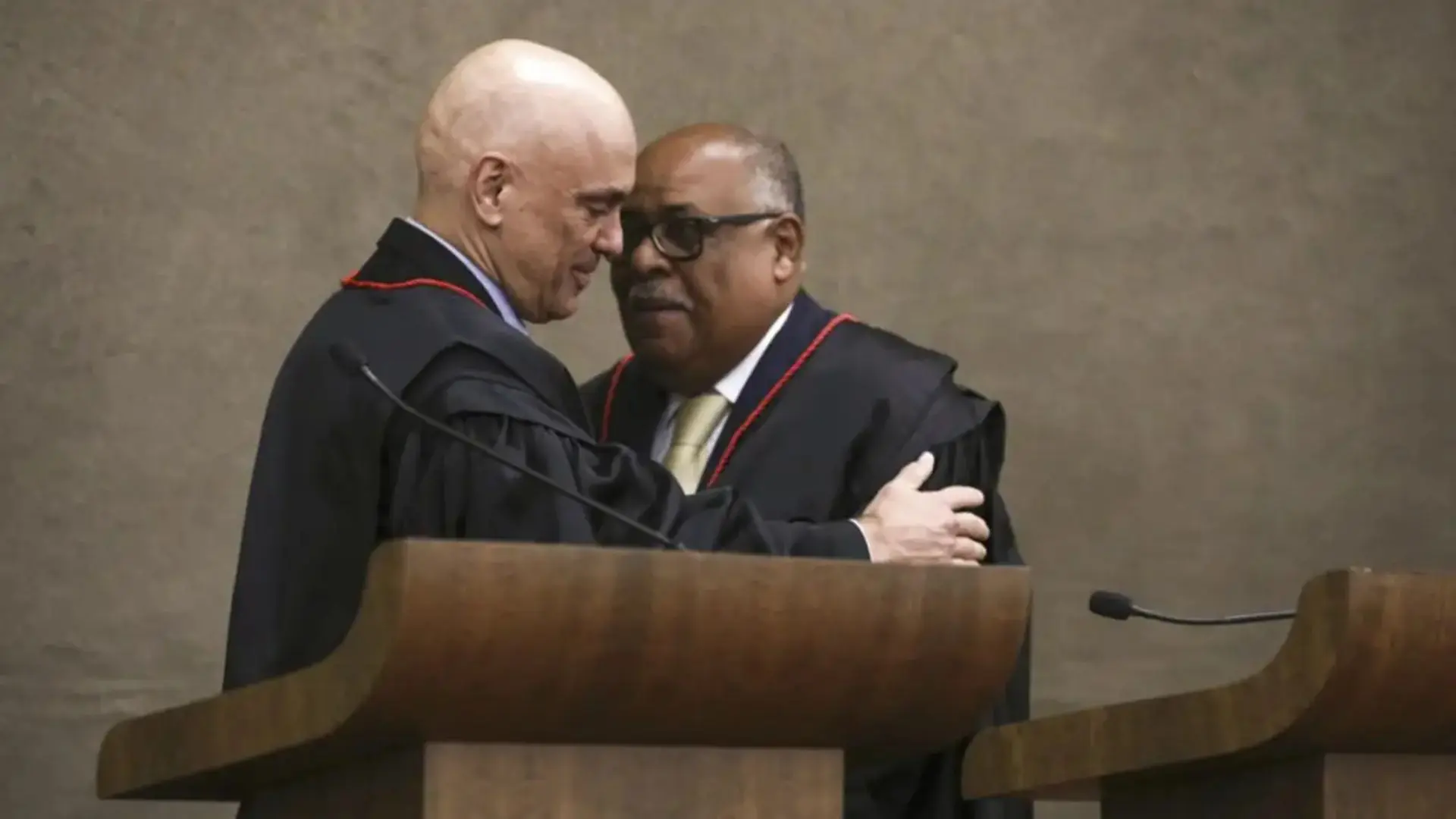 STJ critica sanções dos EUA contra ministros do STF.