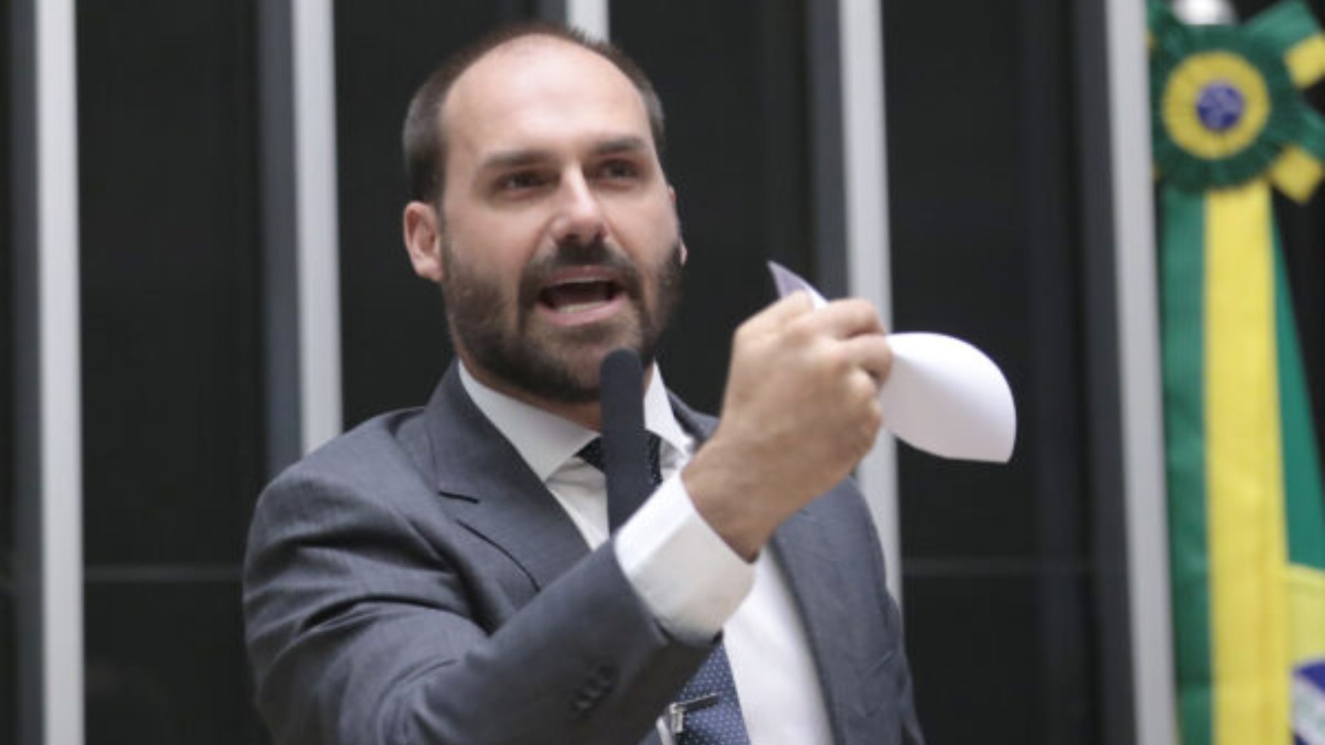 Eduardo Bolsonaro diz que ida de senadores aos EUA “desrespeita Trump”