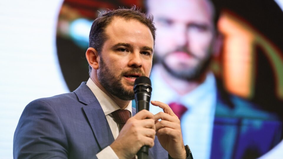 Secretário da Fazenda contradiz Lula sobre taxação das big techs americanas