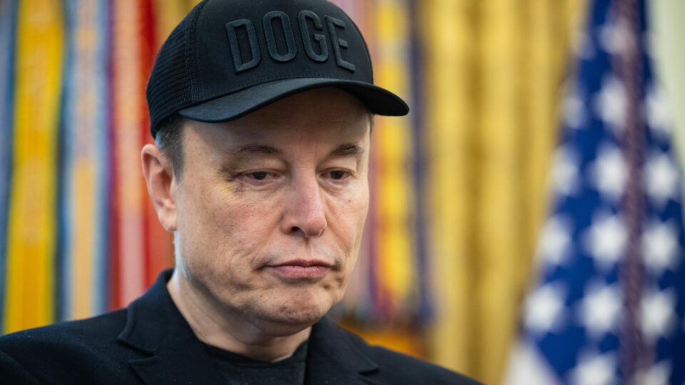 Após ameaçar cortar subsídios, Trump manifesta apoio a Musk