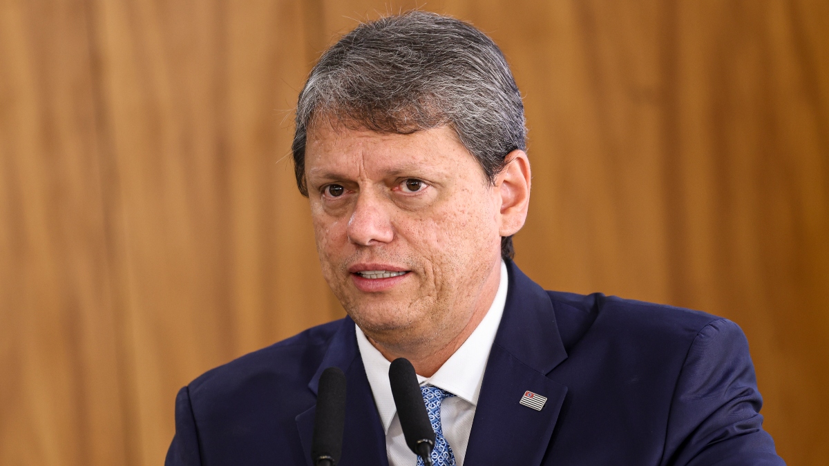 Ciro Nogueira defende Tarcísio como opção à presidência e alfineta Eduardo Bolsonaro