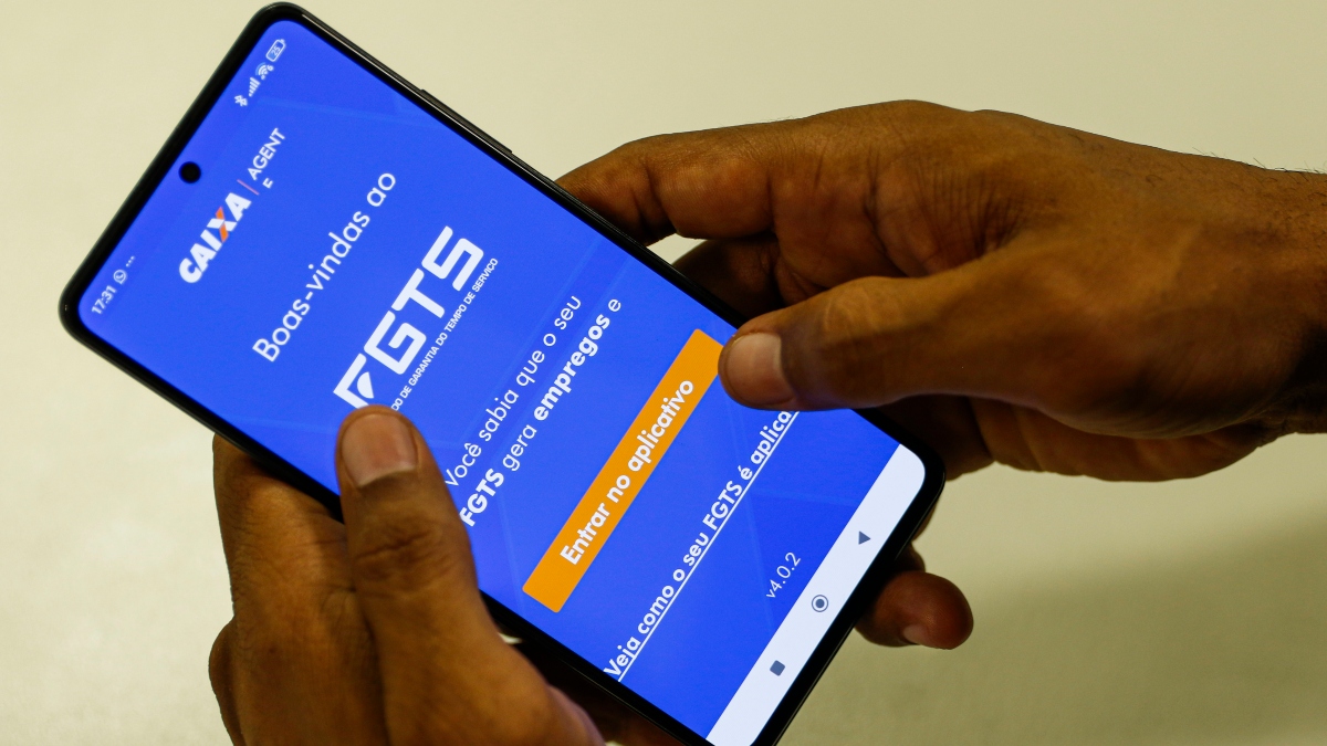 Trabalhadores receberão quase R$ 13 bilhões em lucros do FGTS