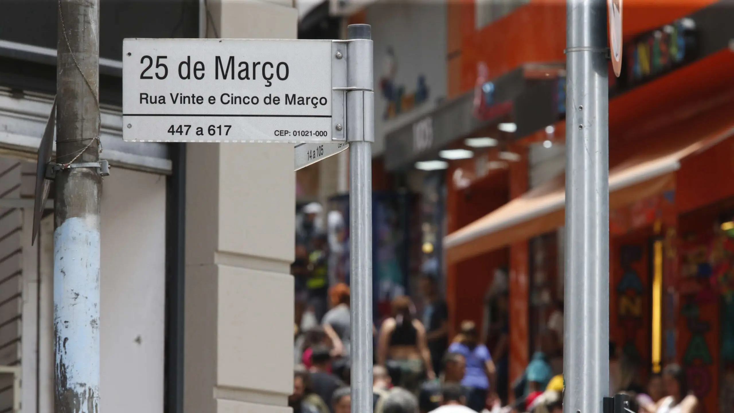 Rua 25 de Março foi citada em investigação dos EUA sobre propriedade intelectual no Brasil em razão de comércio de falsificados