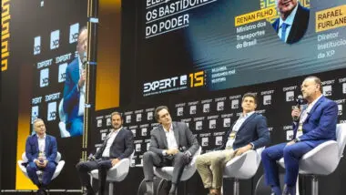 Posição de Lula é questionada em mega evento do mercado financeiro.