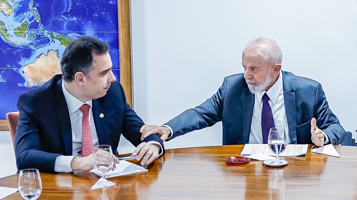 Ex-presidente do Senado diz que grupo de Bolsonaro “não propõe nada de útil”
