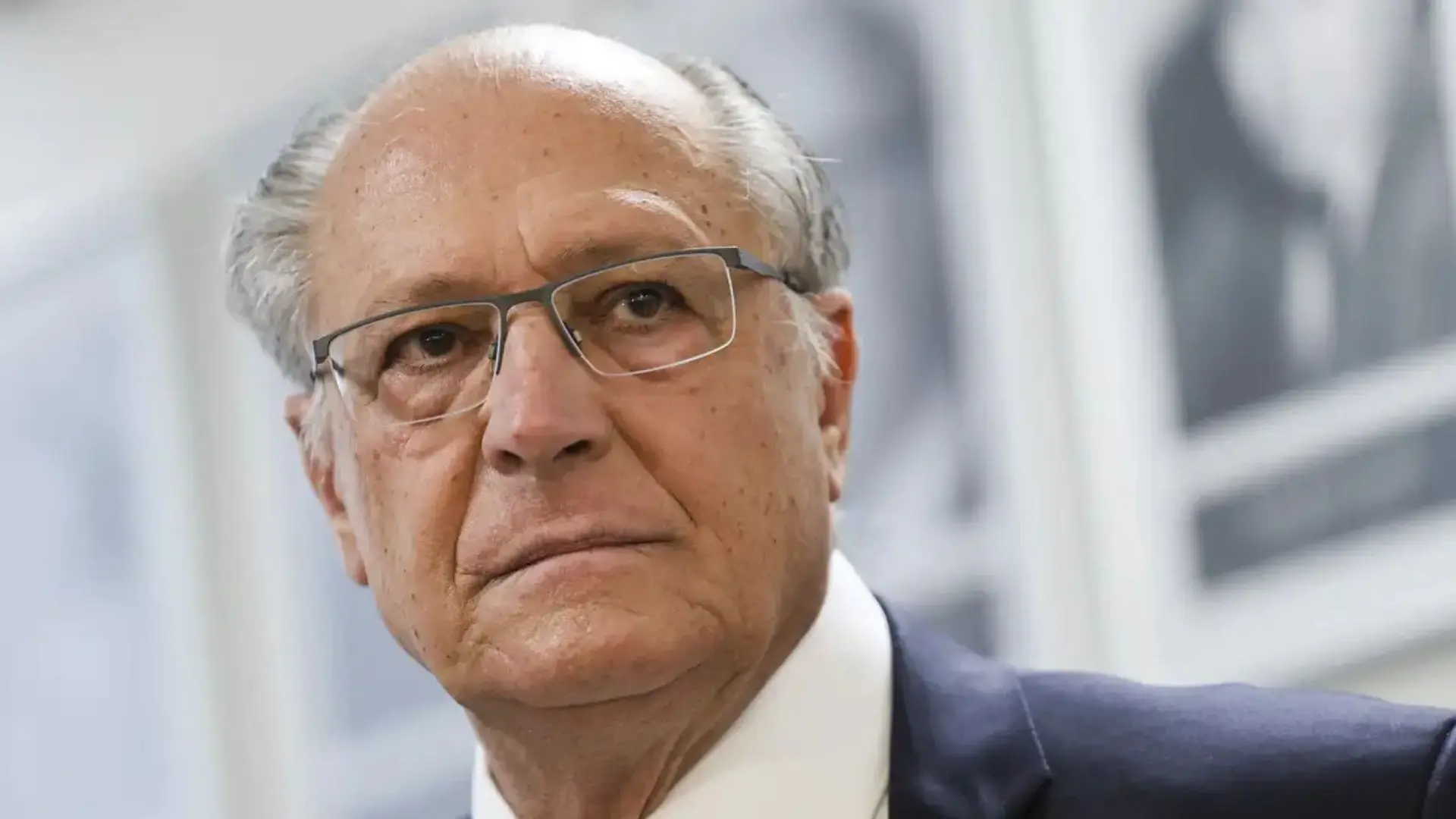 Governadores querem tratar do tarifaço com Alckmin, mas descartam falar sobre anistia.