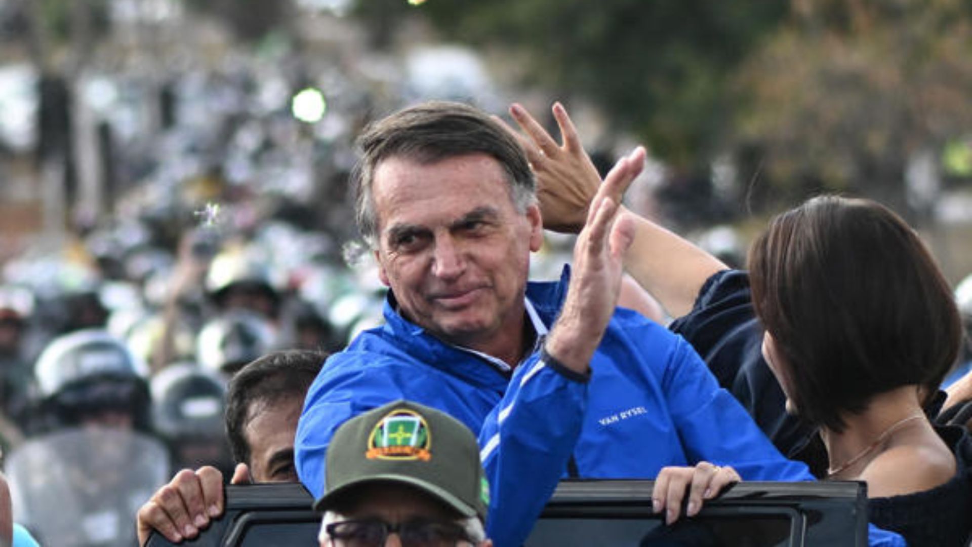 O ex-presidente Jair Bolsonaro participou de uma motociata nesta terça-feira em Brasília.