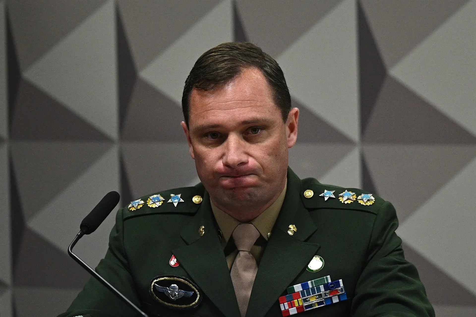 Defesa de Mauro Cid acusa PGR de traição e pede perdão judicial em alegações finais