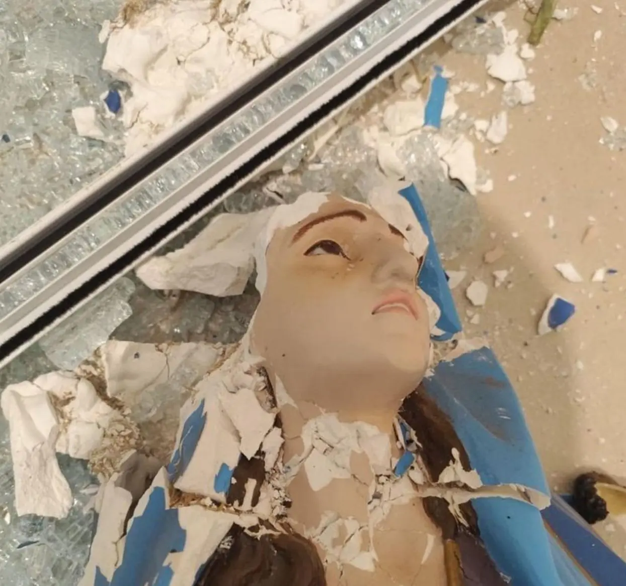 Depredação em igreja do Paraná gera prejuízo estimado de R$ 10 mil e abala comunidade.