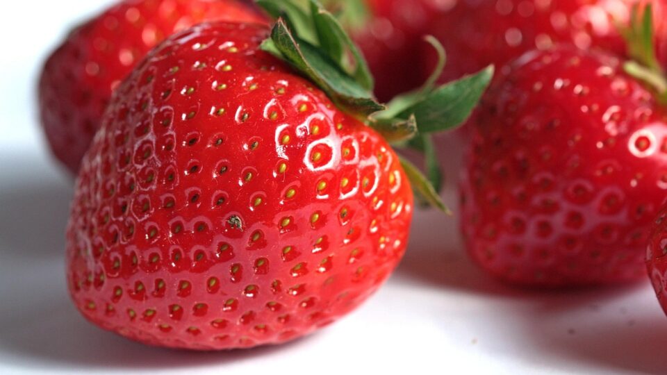 O morango do amor venceu – e o preço da fruta disparou