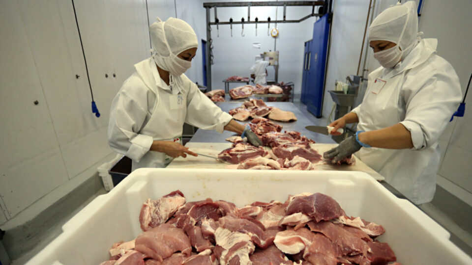 Marfrig suspende produção de carne destinada aos EUA em Mato Grosso