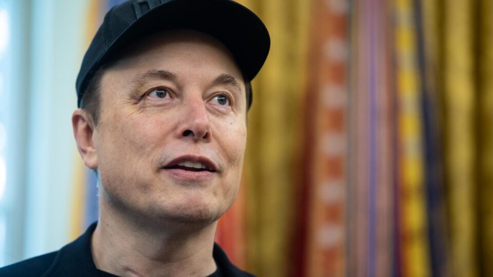 Com emojis, Musk comemora sanções dos EUA contra Moraes