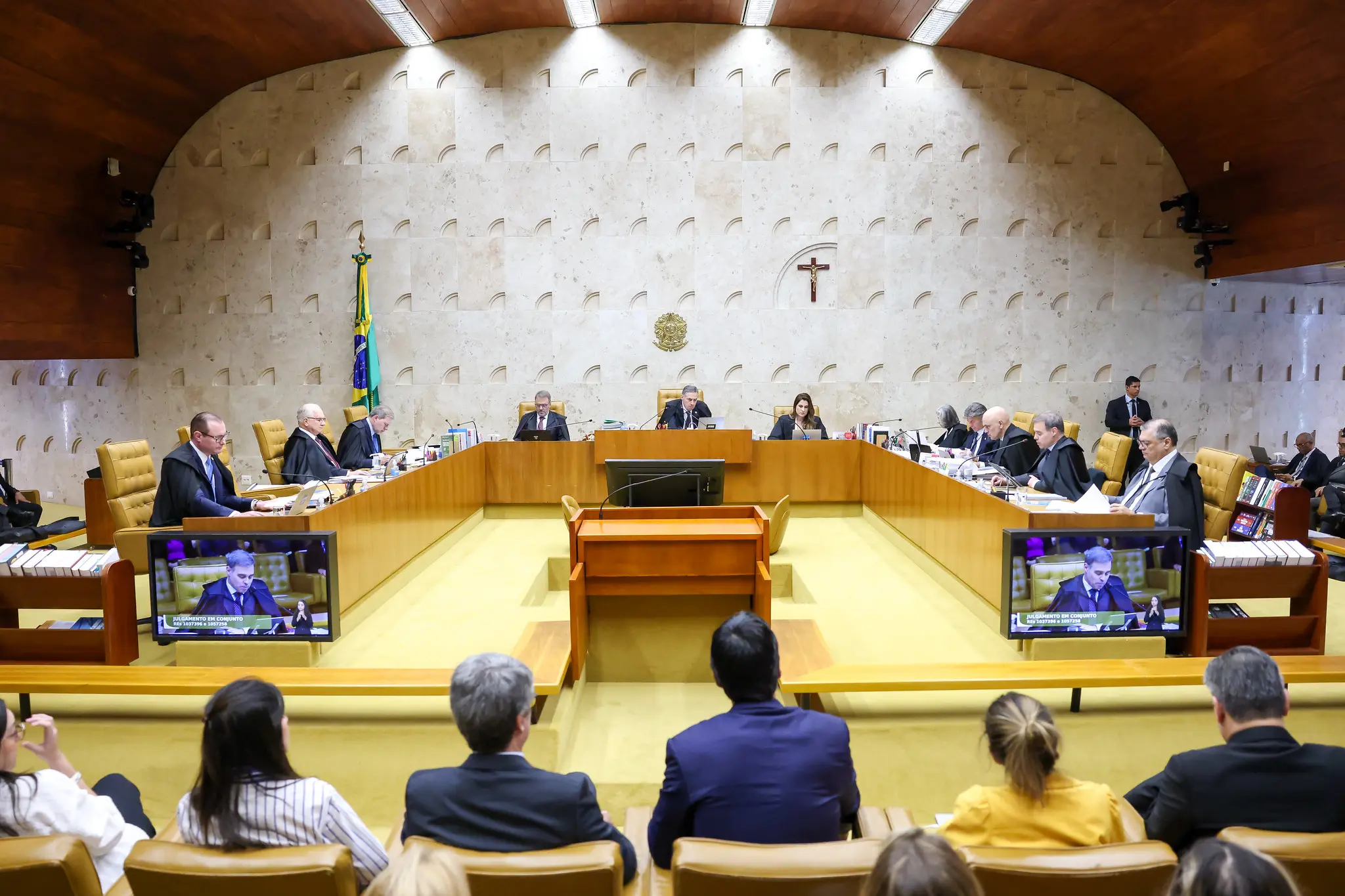 STF reage a sanções de Trump contra Moraes e diz que “não se desviará do seu papel”