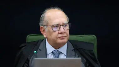 Moraes conduz processos no STF com coragem e desassombro, defende Gilmar Mendes