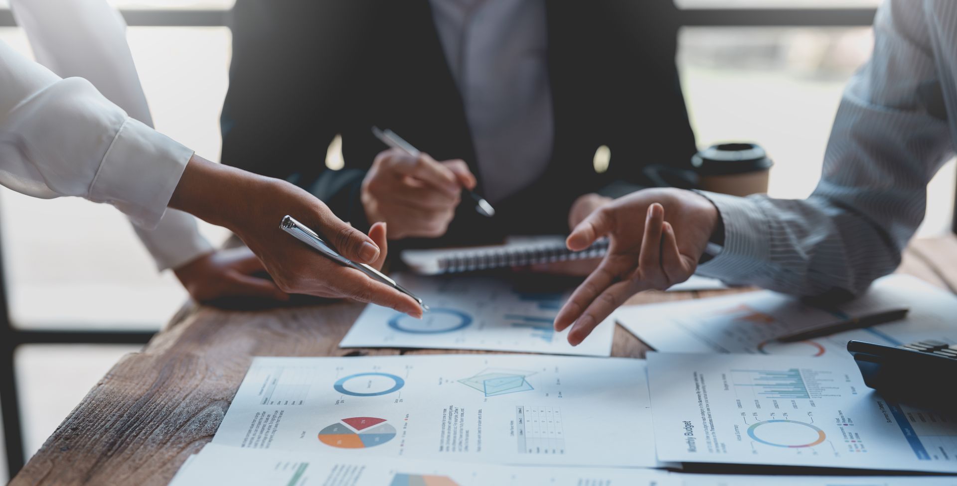 A contabilidade é o pilar que garante transparência, continuidade e acesso a recursos para as entidades do Terceiro Setor. Sem estrutura, não há impacto duradouro.