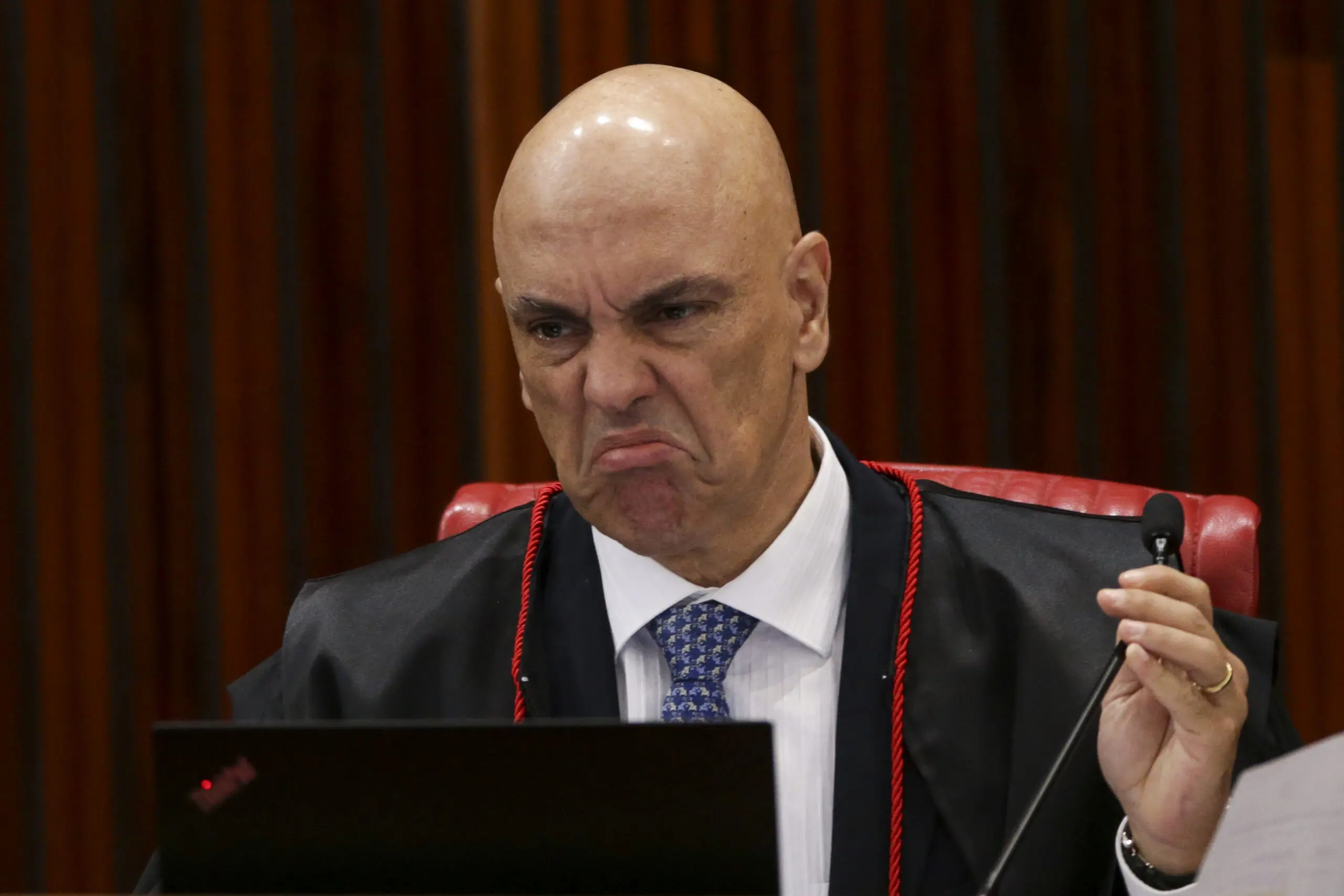 Alexandre de Moraes, durante sessão do TSE em 2023: na lista da Lei Magnitsky.