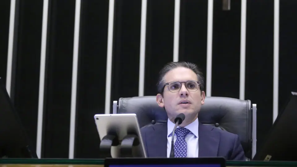 Motta confirma perda do mandato de 7 deputados após decisão do STF