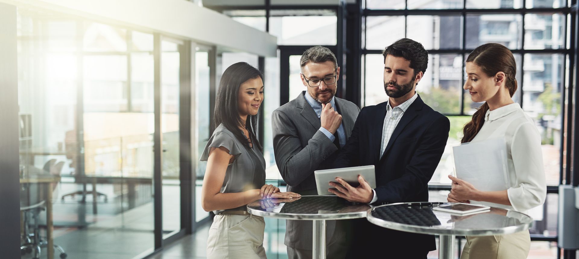 Empresários discutem os impactos do julgamento da pejotização nas estratégias de contratação. Decisões do STF e TST podem mudar o cenário jurídico trabalhista no Brasil.