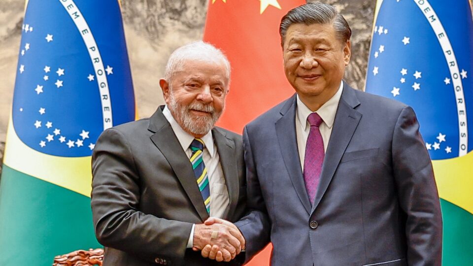 EUA preparam investigação inédita sobre avanço chinês em terras brasileiras