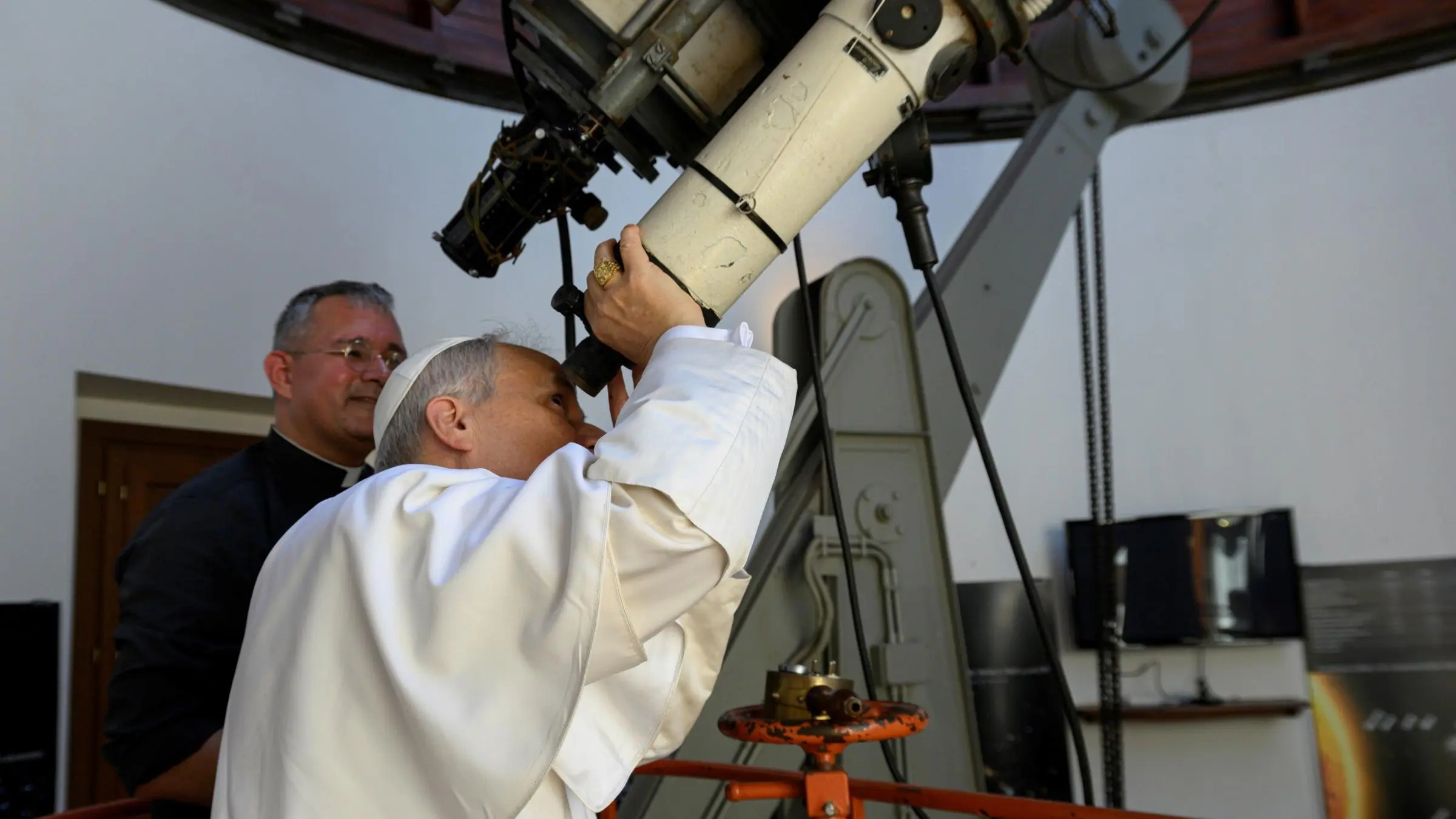 papa leão xiv observatório vaticano
