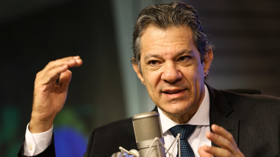 Haddad diz que “terras raras” serão negociadas com Trump, mas para investimentos no Brasil