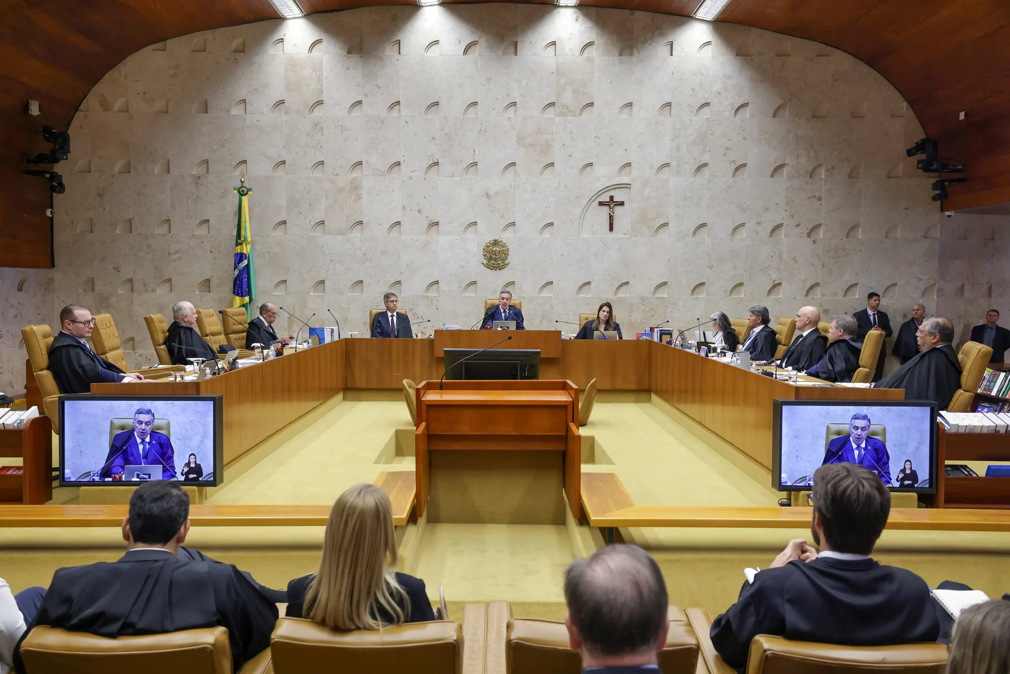 Avaliação negativa do STF sobe para 36%, diz Datafolha