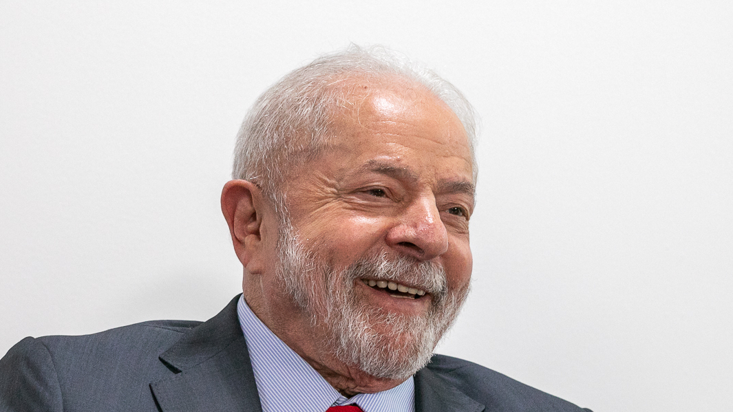 O presidente Lula, que tem provocado Trump com alternativa ao dólar