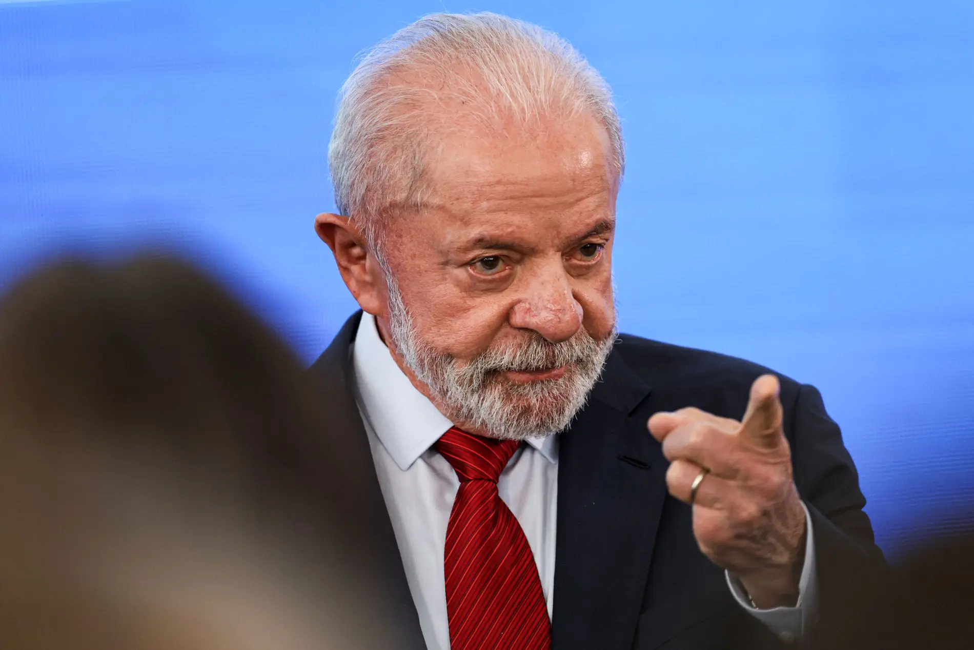 Lula diz que não vai se humilhar ligando para Trump para discutir tarifaço