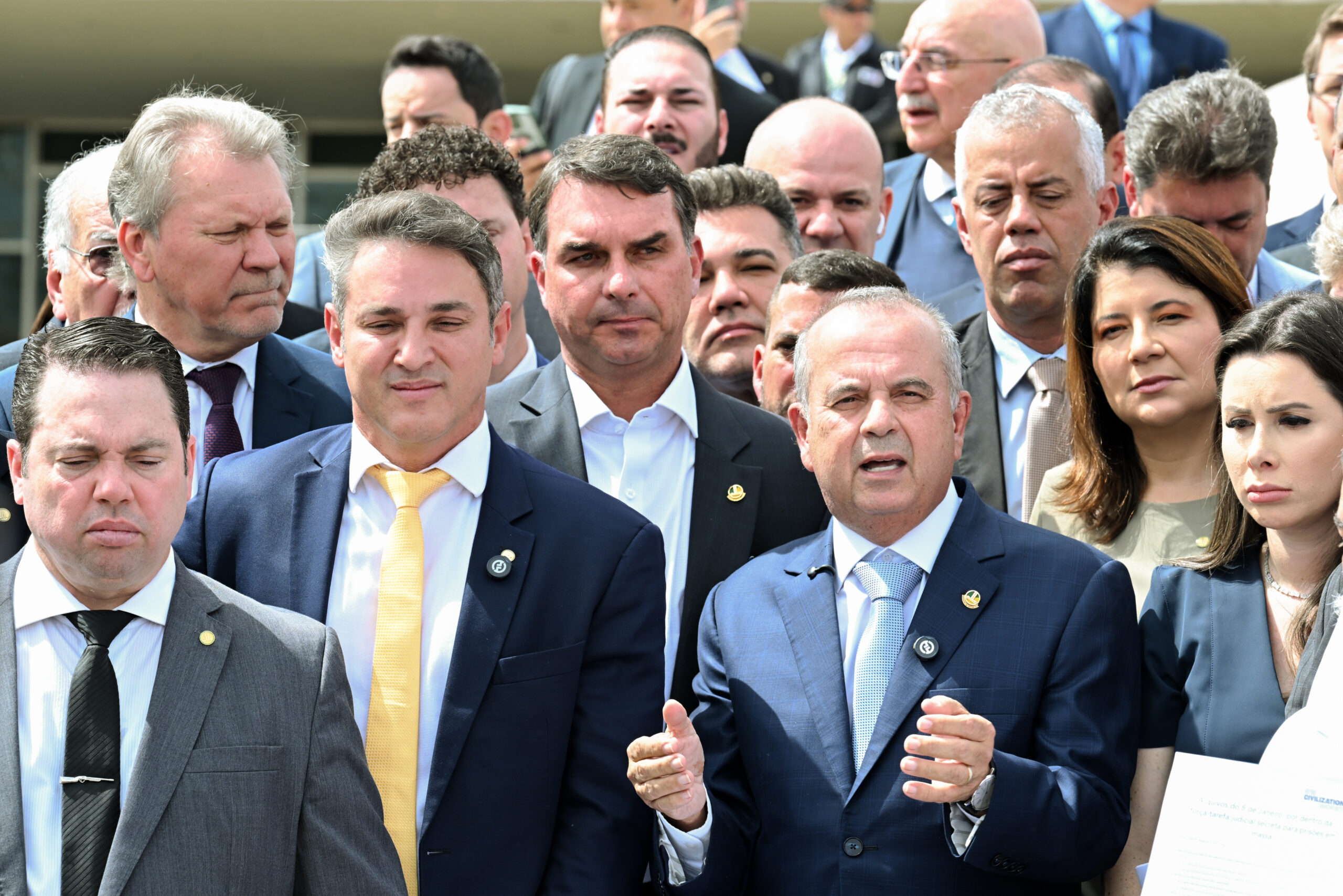Oposição diz ter maioria com 41 senadores a favor do impeachment de Moraes