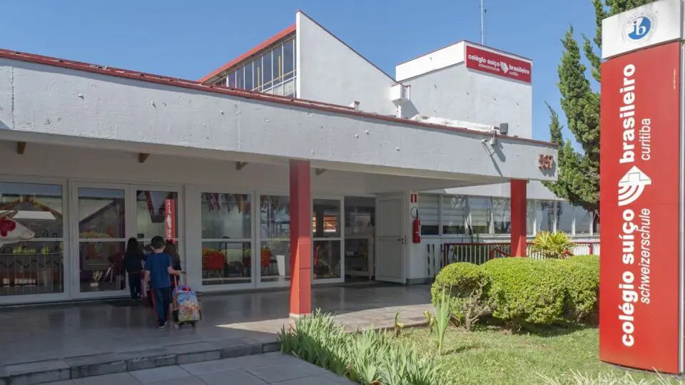 https://www.gazetadopovo.com.br/conteudo-publicitario/colegio-suico-brasileiro/colegio-internacional-curitiba/