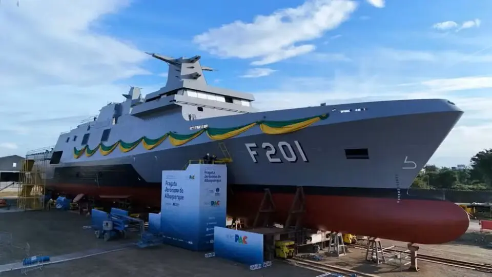 Essa é a primeira vez que três fragatas são construídas, ao mesmo tempo, no polo naval de Itajaí.