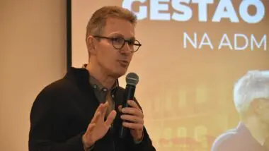 Tarcísio é favorito do eleitor para o governo de SP em 2026 Romeu Zema