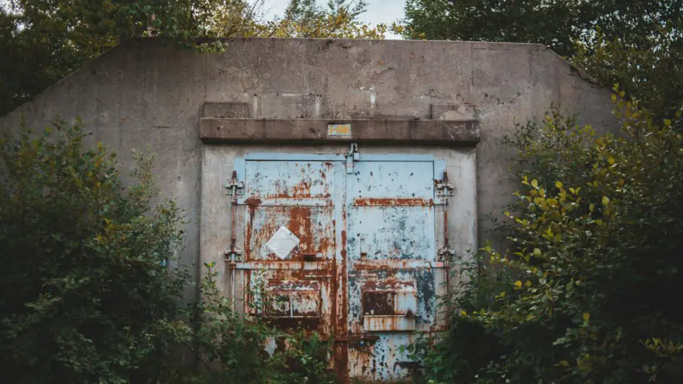 Bunker na Suíça. país com mais de 170 mil construções desse tipo.