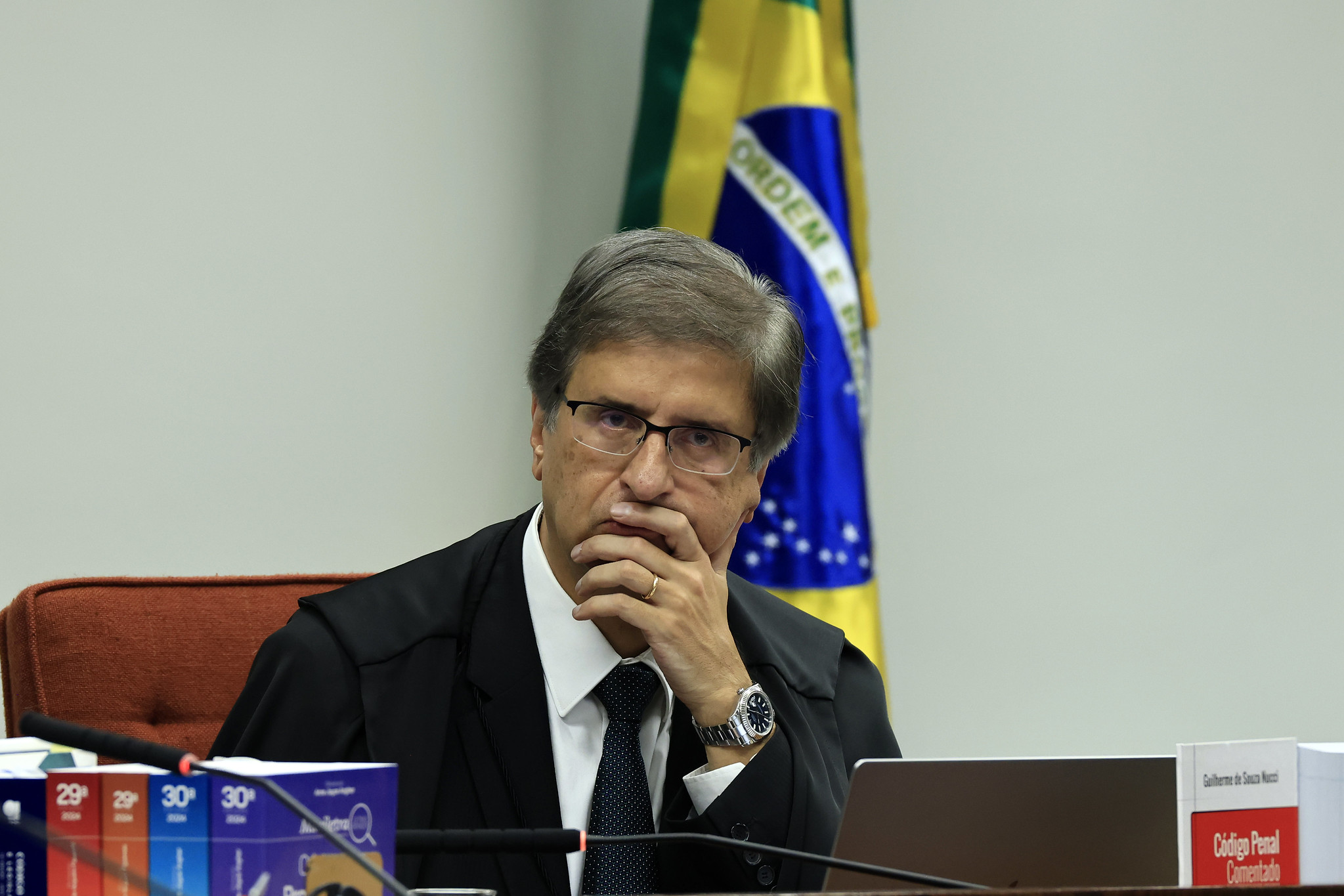 Urgente! PGR Propõe Aumento de 24% para Servidores do Ministério Público da União: Veja os Detalhes!