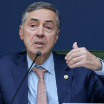 Filho de Barroso decide não voltar aos EUA após medida de Trump