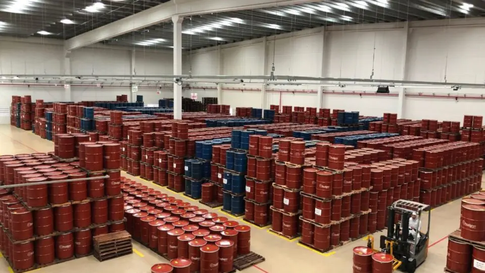 Exportação do melhor mel do mundo, produzido no Brasil, trava na guerra comercial com os Estados Unidos.