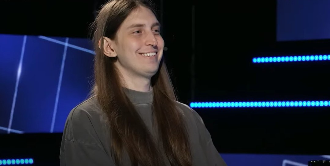 “Adultização infantil”: O vídeo do influenciador Felca tem muito mais a ensinar a pais e mães do que você imagina.