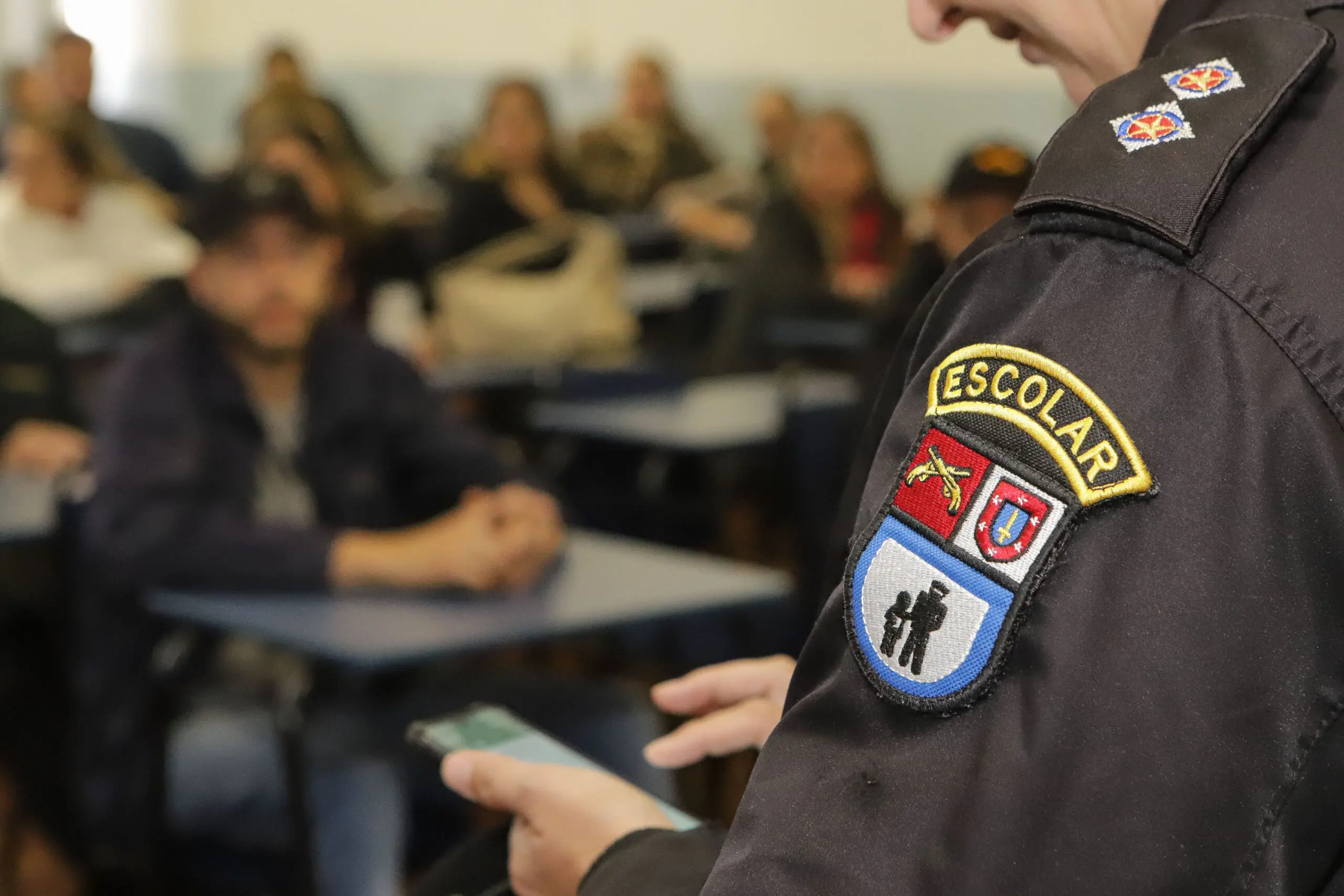 Transferência compulsória de alunos está prevista em decreto no Paraná.