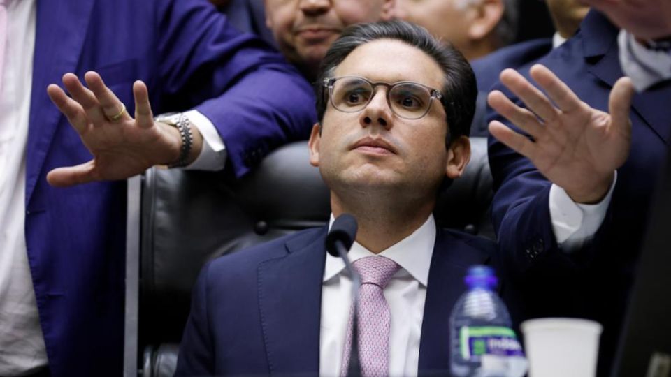 Motta investe em pauta da adultização para adiar anistia e oposição teme censura