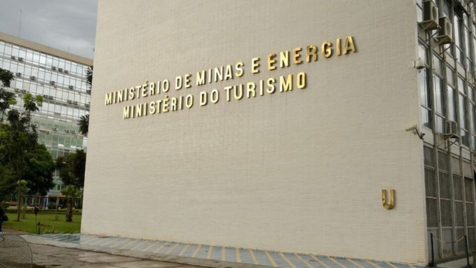 Ministério aprova contrato bilionário com usina de SC ligada a sobrinho de Kassab; pasta nega relação