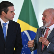 Lula Centrão anistia fim do foro