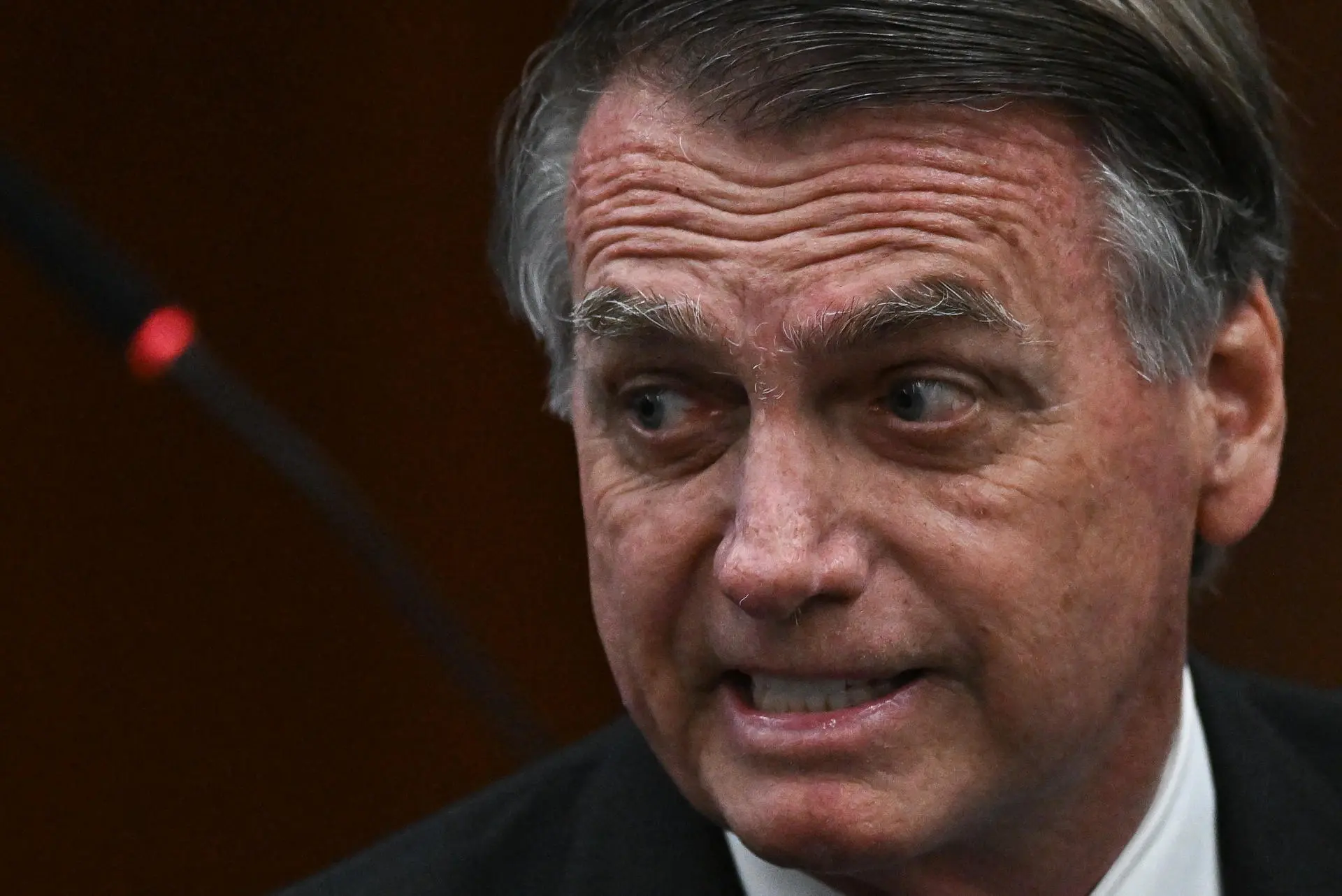 Moraes pede a Zanin para marcar julgamento de Bolsonaro