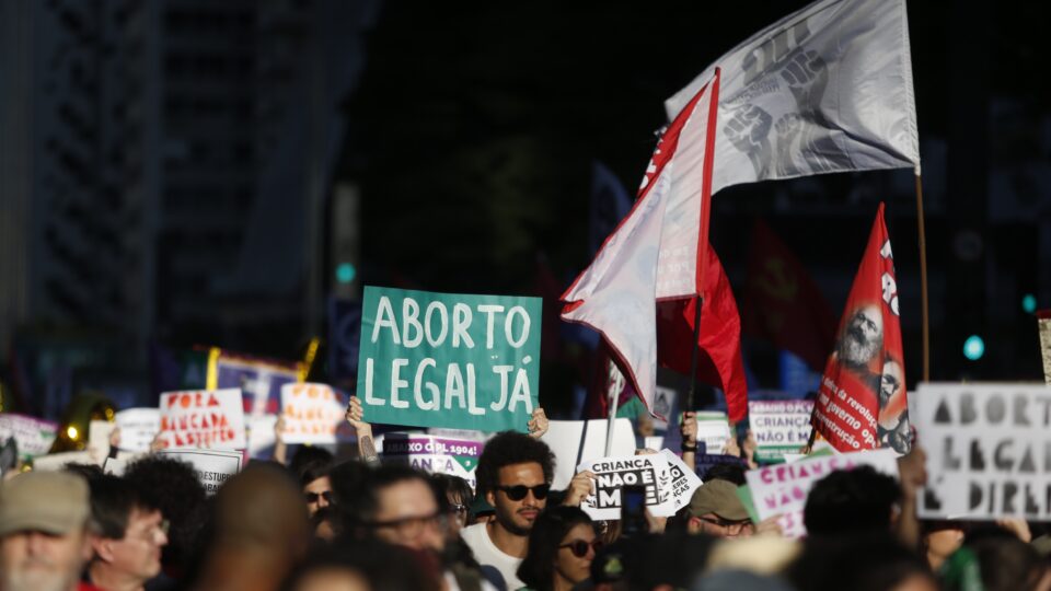 O PSOL e o “direito” de abortar: um retrato da barbárie jurídica