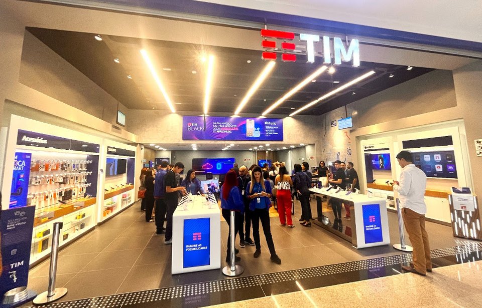 TIM planeja expansão no setor de empresas.