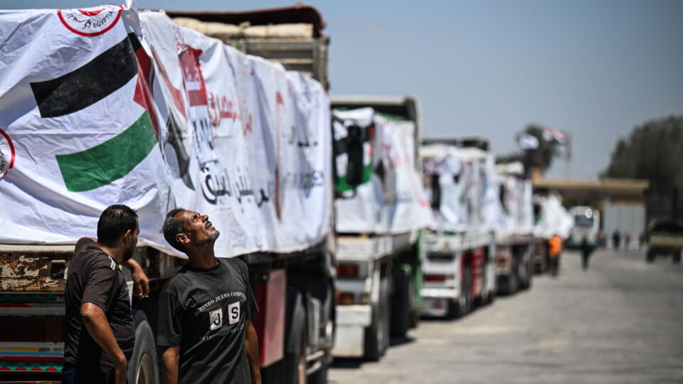 EUA suspendem emissão de vistos de visitante para cidadãos de Gaza