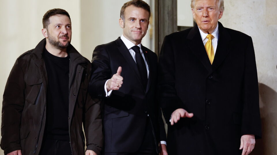 Macron e outros líderes europeus acompanharão Zelensky em reunião com Trump na Casa Branca