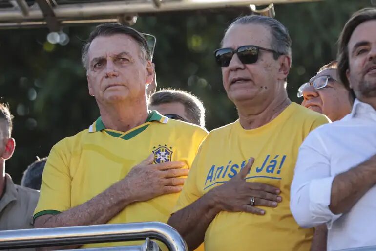 Líderes evangélicos repudiam inclusão de Silas Malafaia em inquérito do STF