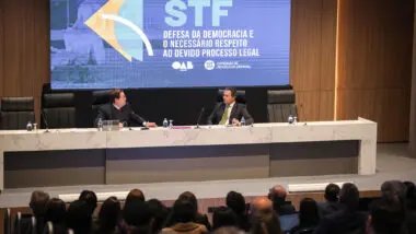 Congresso da OAB-PR resultado em manifesto para cobrar STF.